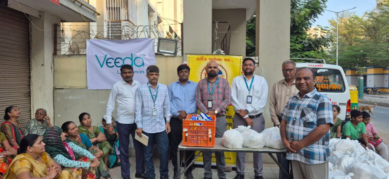Veeda Lifesciences CSR grocery kit distribution for widows in Ahmedabad by Sarthi Foundation